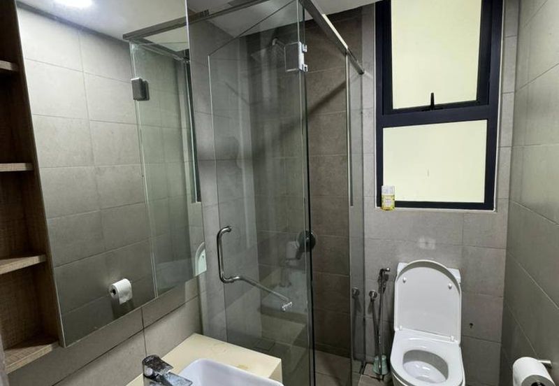 The M @ Medini Macrolink