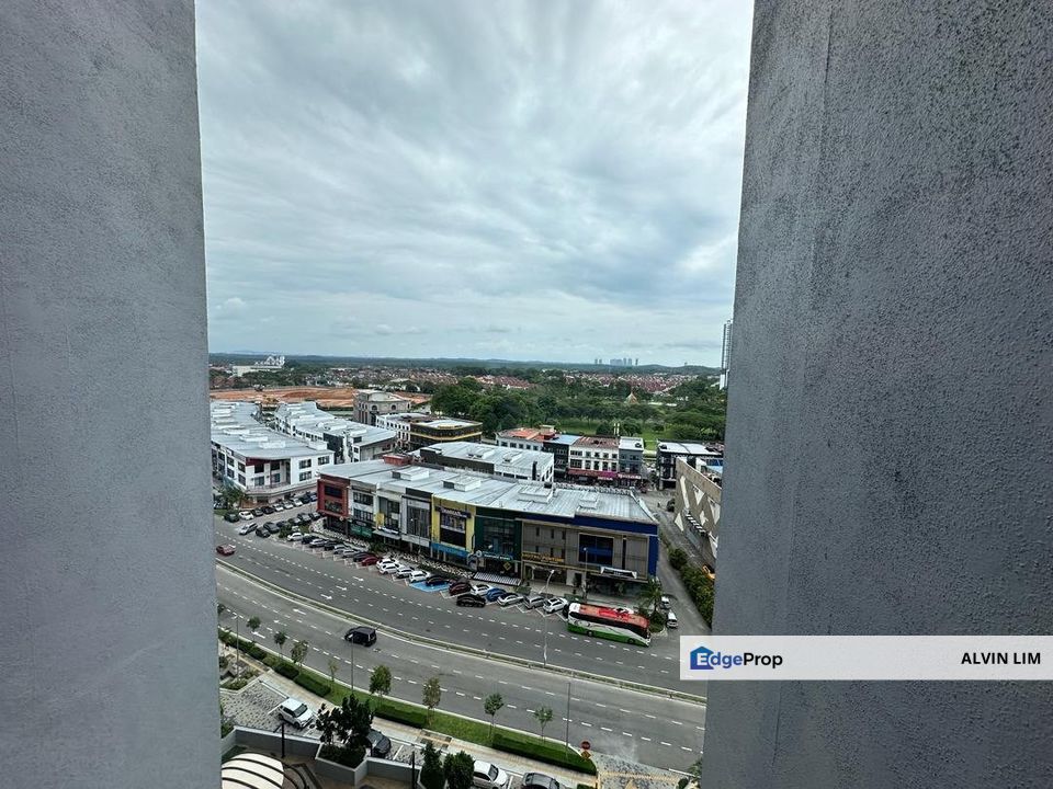 Sky Trees/ Brand New Condo/ Bukit Indah/ Near Ciq/ Studio/ Cheap, Johor, Nusajaya