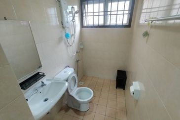 Prima Regency (Dorchester Court)