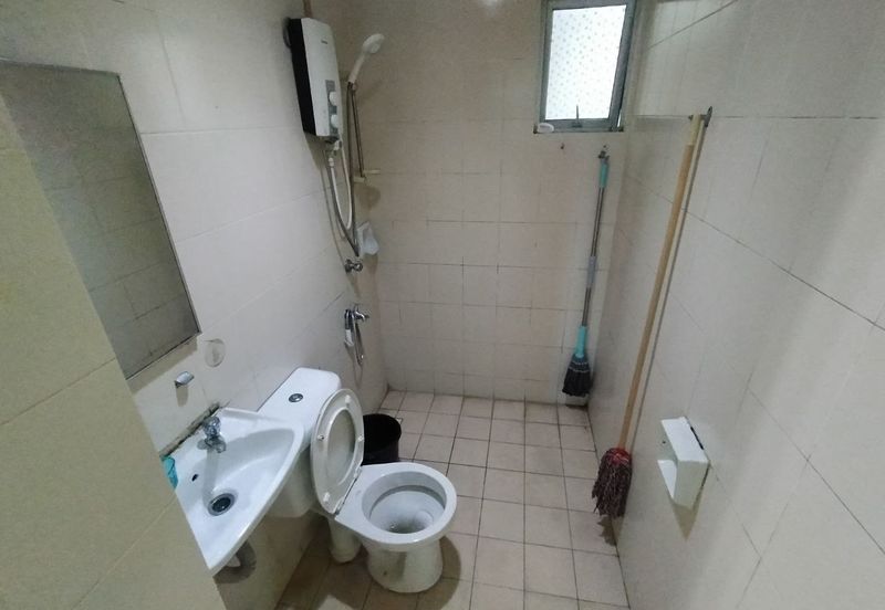 Prima Regency (Dorchester Court)