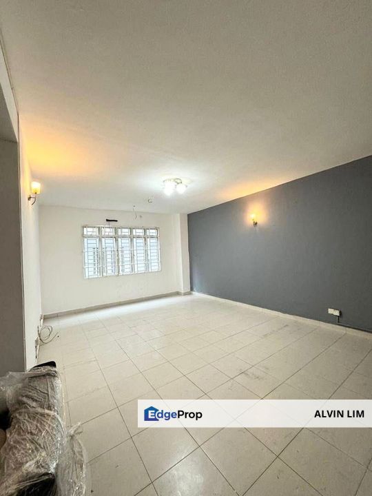 Tebrau City Residences/ Near Ciq/ 4bed 2bath/ Good Condition/ Cheapest, Johor, Johor Bahru