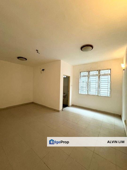 Tebrau City Residences/ Near Ciq/ 4bed 2bath/ Good Condition/ Cheapest, Johor, Johor Bahru