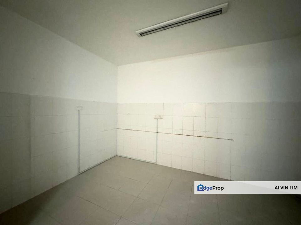 Tebrau City Residences/ Near Ciq/ 4bed 2bath/ Good Condition/ Cheapest, Johor, Johor Bahru