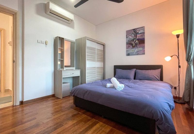 1Medini & Medini Signature