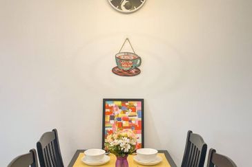 1Medini & Medini Signature