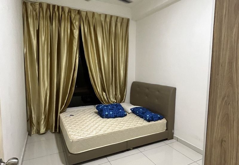 D'Summit Residences @ Kempas Utama