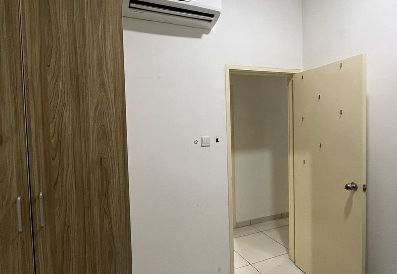 D'Summit Residences @ Kempas Utama