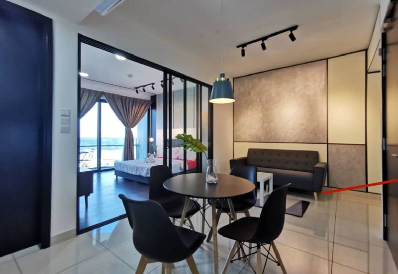 Almas Suites @ Puteri Harbour