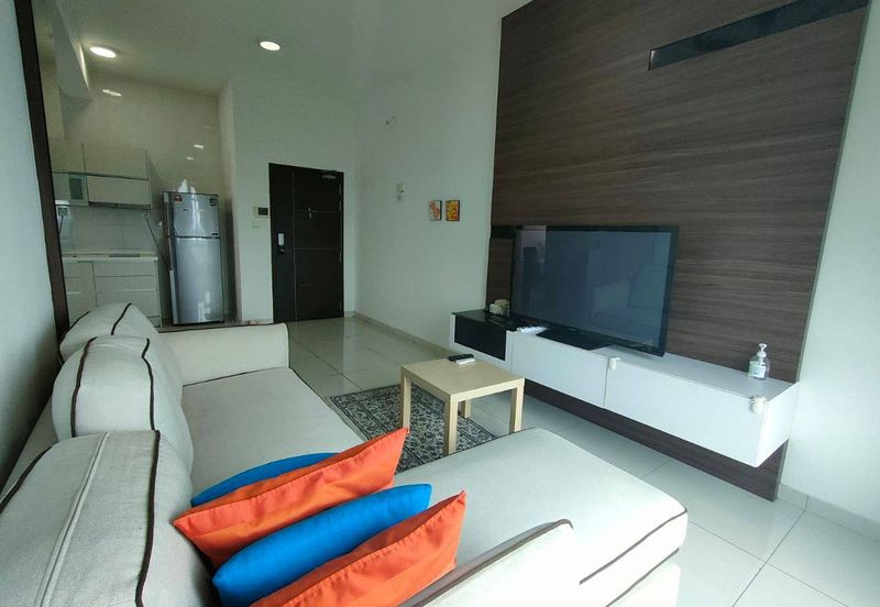 D'Summit Residences @ Kempas Utama