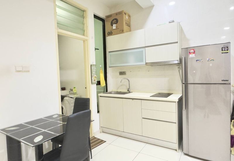 D'Summit Residences @ Kempas Utama