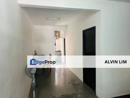 Jalan Jati 2/ Bandar Putra/ Kulai/ 2 Storey Low Cost/ 3bed 2bath/ Cheapest, Johor, Kulai