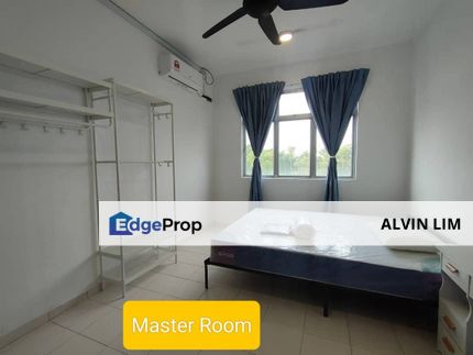 Villa Krystal/ Skudai/ Near Tuas/ Room For Rent/ Female/ Cheapest, Johor, Skudai