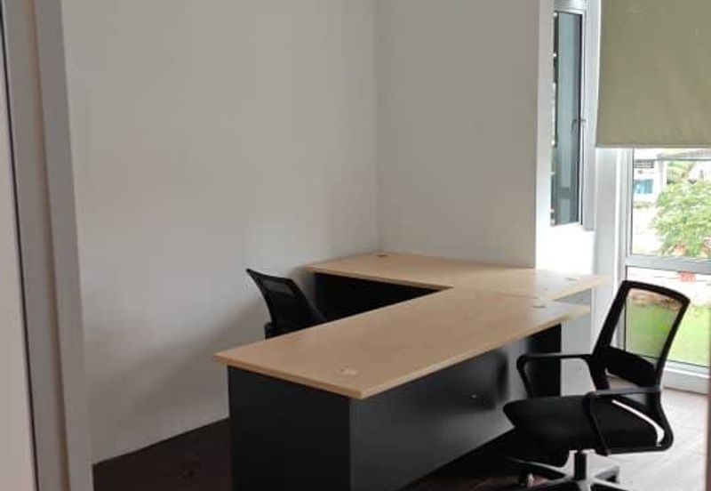 Jalan Lembah/ Seri Alam/ Masai/ Level 2/ Lift/ Office/ Semi Renovated
