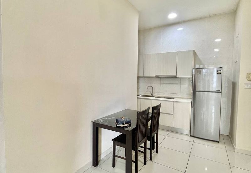 D'Summit Residences @ Kempas Utama