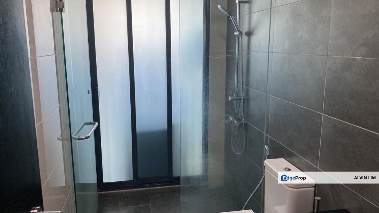 Almas Suite/ Tuas/ Medini/ Studio/ Good Condition/ Cheapest, Johor, 