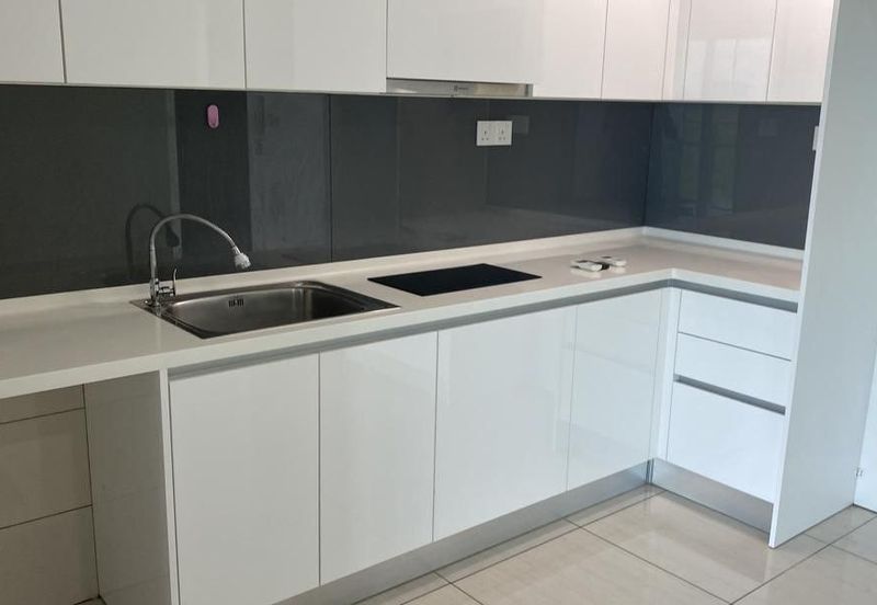 Almas Suites @ Puteri Harbour