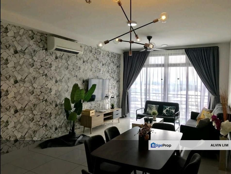 1 Tebrau/ Near Ciq/ Mid Valley/ 3bed 2bath/ Good Condition/ Cheapest, Johor, Johor Bahru