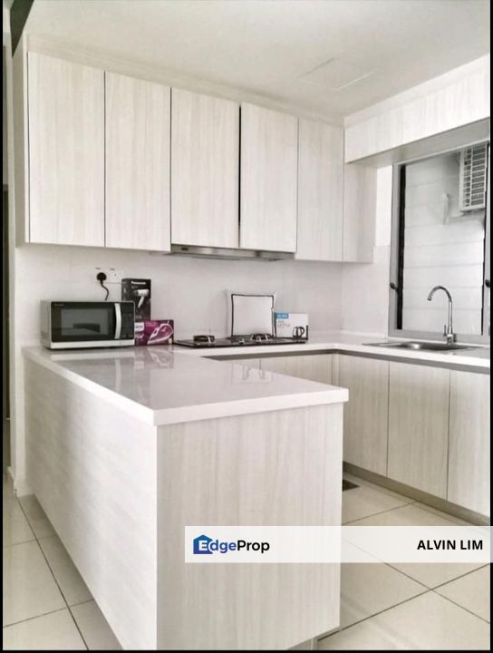 1 Tebrau/ Near Ciq/ Mid Valley/ 3bed 2bath/ Good Condition/ Cheapest, Johor, Johor Bahru