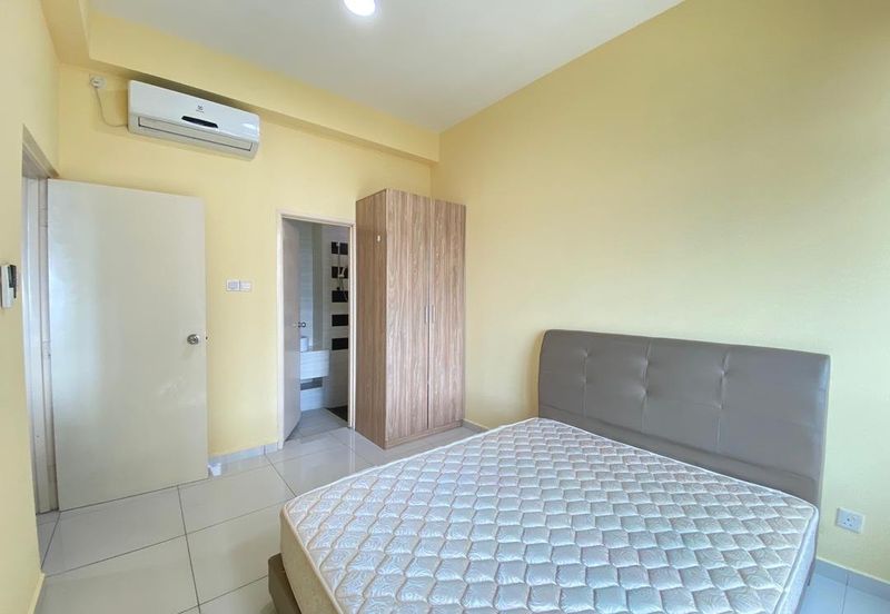 D'Summit Residences @ Kempas Utama