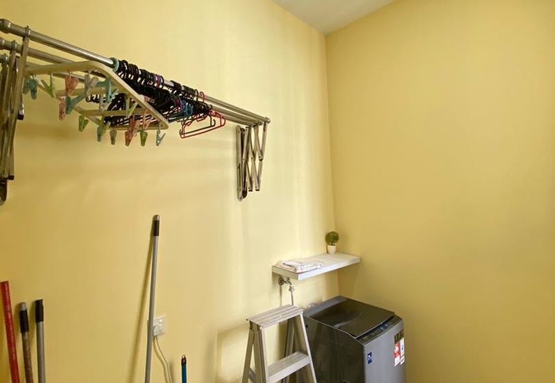 D'Summit Residences @ Kempas Utama