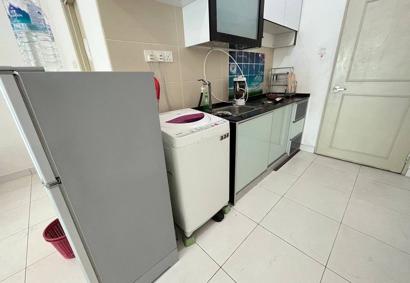 Akademik Suite @ Mount Austin