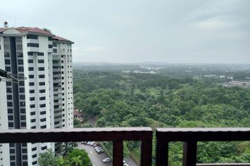 Mewah View Luxurious Apartments