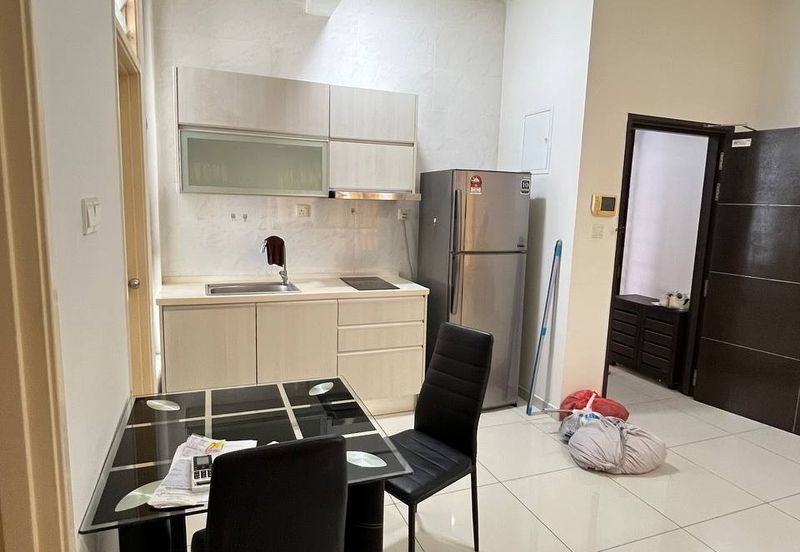 D'Summit Residences @ Kempas Utama