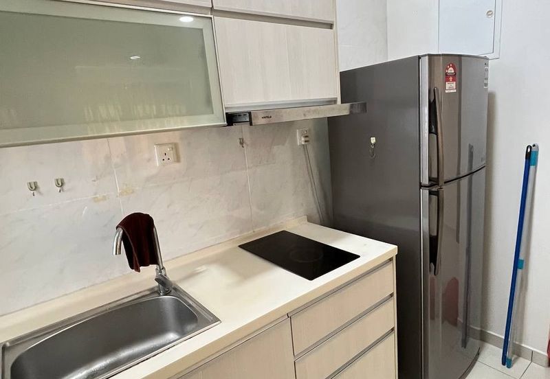 D'Summit Residences @ Kempas Utama