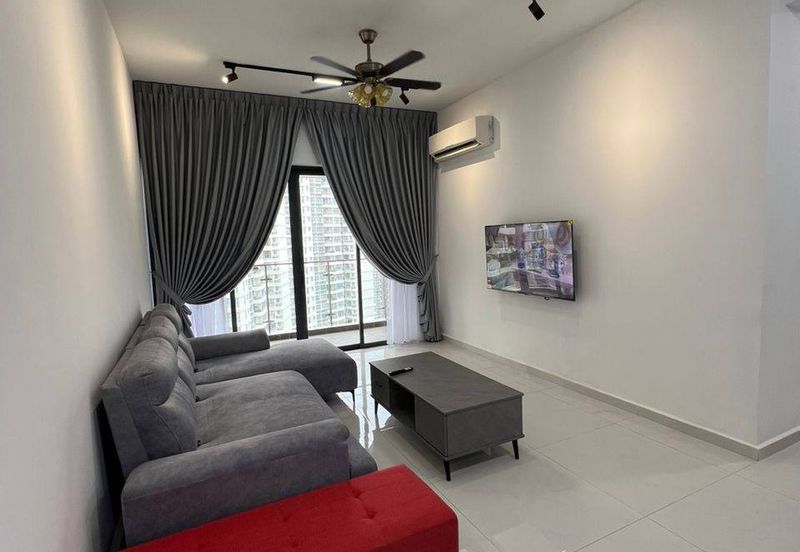 Baypoint @ Country Garden Danga Bay