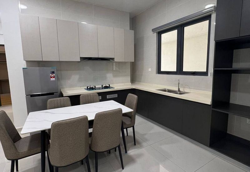 Baypoint @ Country Garden Danga Bay