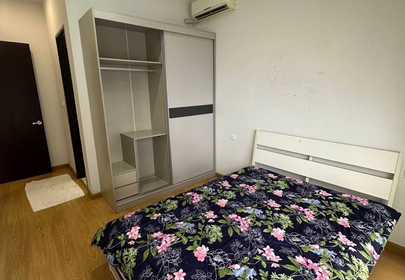 Bay Laurel @ Country Garden Danga Bay