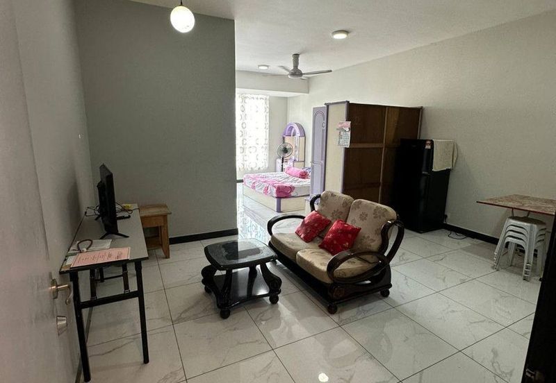 Dedaun Hijau (Greenfield Regency)