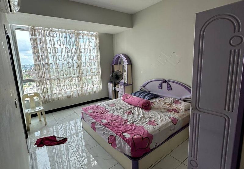 Dedaun Hijau (Greenfield Regency)