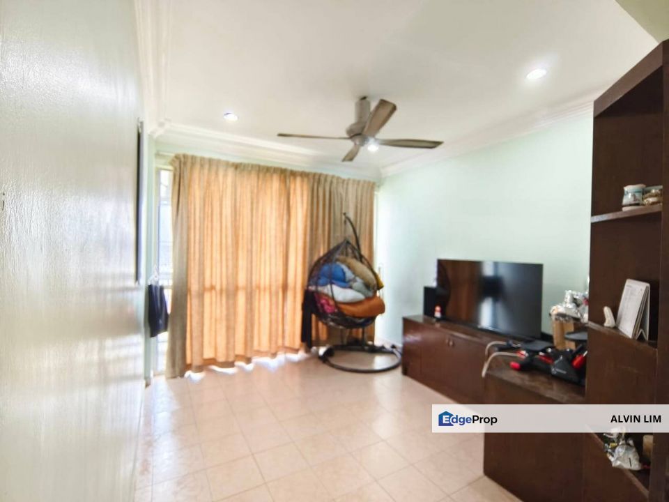 Putri Ria/ Masai/ 3bed 2bath/ Fullloan/ Below Market/ Cheapest, Johor, Masai