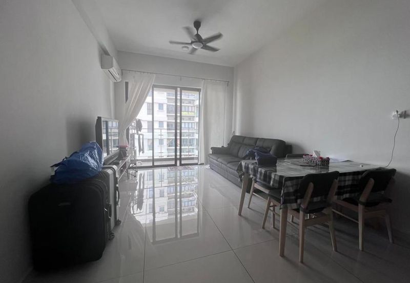 Baypoint @ Country Garden Danga Bay