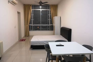 Dedaun Hijau (Greenfield Regency)