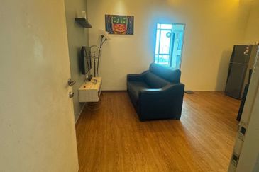 Dedaun Hijau (Greenfield Regency)