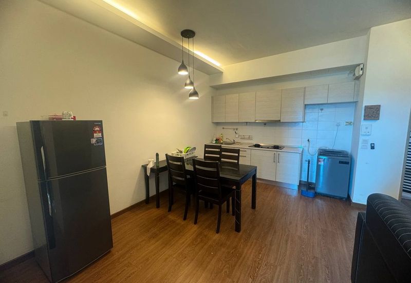 Dedaun Hijau (Greenfield Regency)