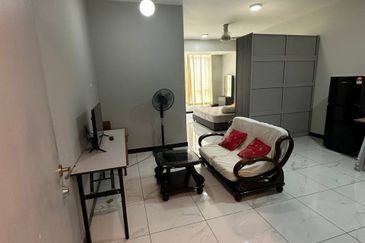 Dedaun Hijau (Greenfield Regency)