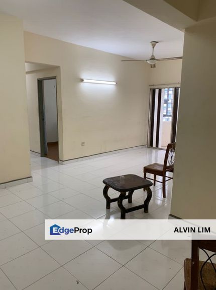 Sri Impian/ Near Ciq/ Larkin/ 3bed 2bath/ Good Condition/ Cheapest, Johor, Johor Bahru