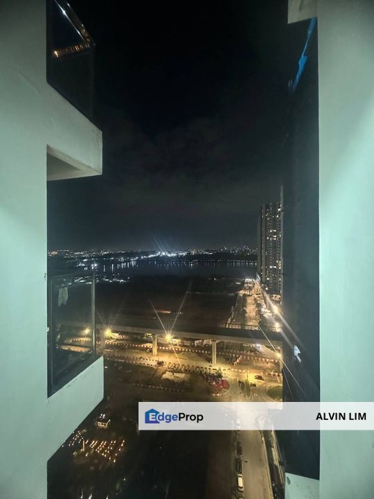 Sky Habitat/ Walk Distance To Ciq/ 2bed 2bath/ Good Condition/Cheapest, Johor, Johor Bahru