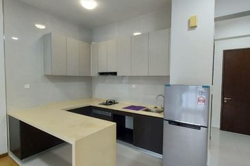 Baypoint @ Country Garden Danga Bay