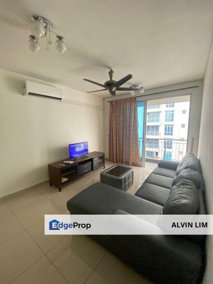 D'Ambience/ Near Ciq/ Corner/ 3bed 2bath/ Good Condition/ Cheapest, Johor, Permas Jaya/Senibong