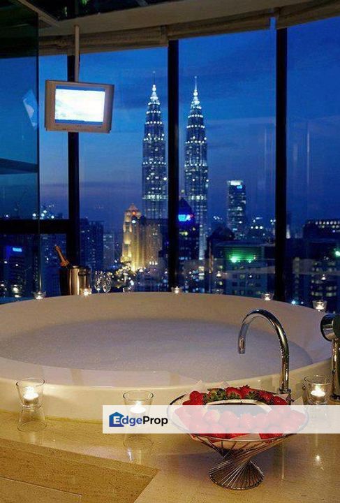 KLCC Million Dollar Jacuzzi Hotel Suite - ROI 4~10%, Kuala Lumpur, KLCC