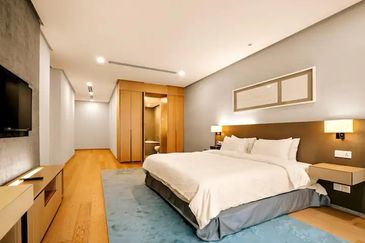 Next to KLCC Condo walking distance 200m