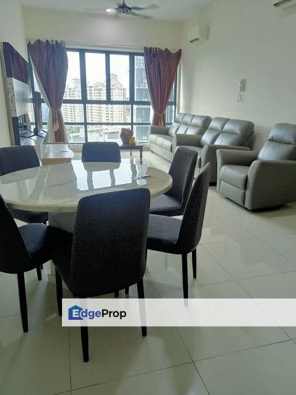 Bukit Jalil Big Room for rent - Walk to Aurora, LRT & Shops , Kuala Lumpur, Bukit Jalil