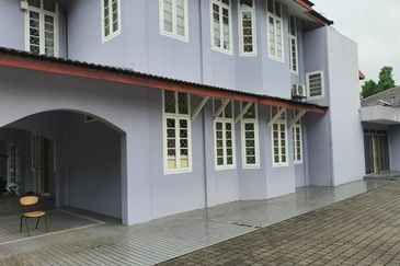 Bungalow In Titiwangsa Huge Land