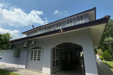 Bungalow In Titiwangsa Huge Land
