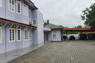 Bungalow In Titiwangsa Huge Land