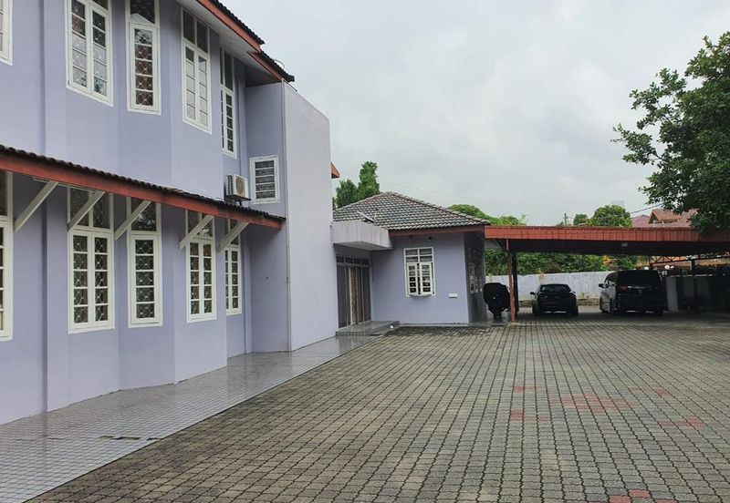 Bungalow In Titiwangsa Huge Land